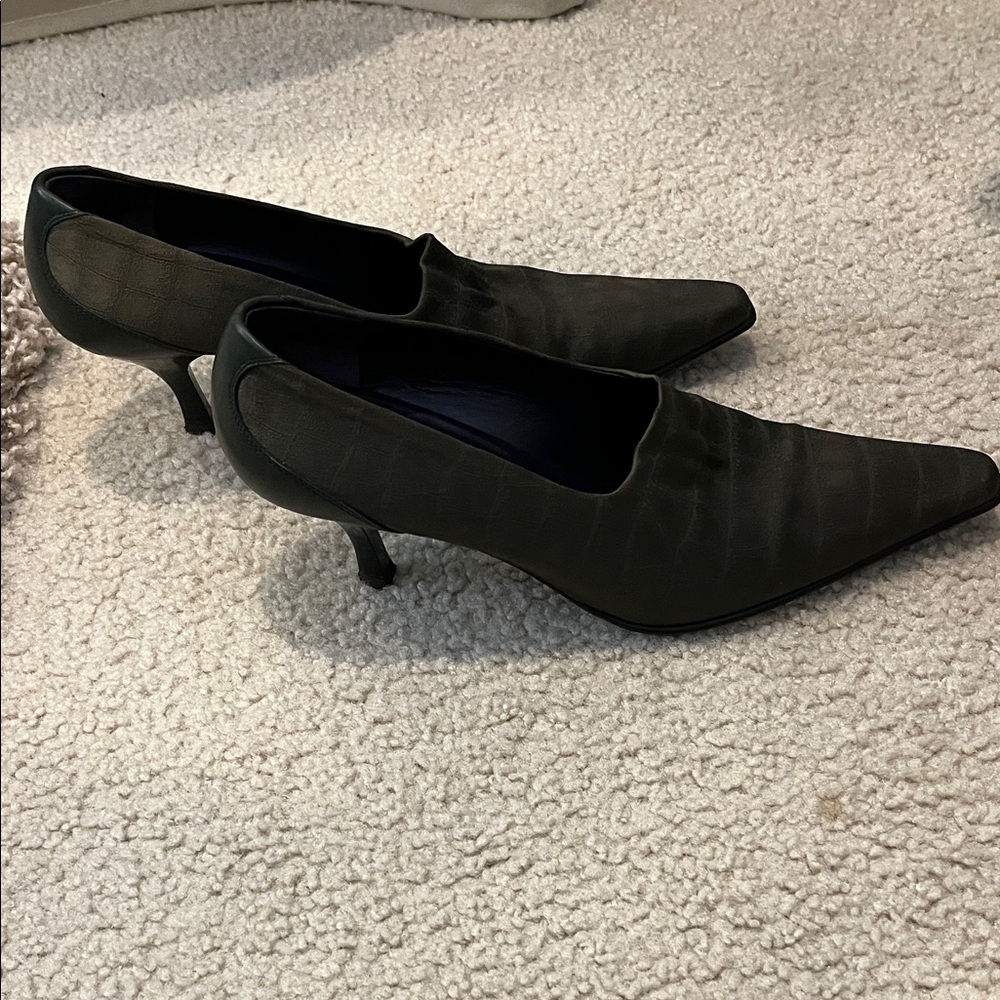 Donald J. Pliner Dark Green with black Kitten Heel Shoes